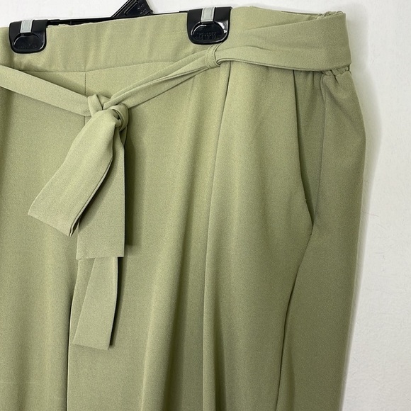 tahari relax fit elastic waist pants - Picture 2 of 9